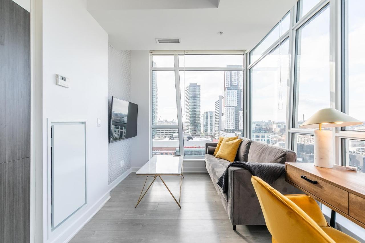 Luxury 2 Bedroom In The Heart Of Entertainment District - City Skyline View & Balcony Toronto Exterior foto