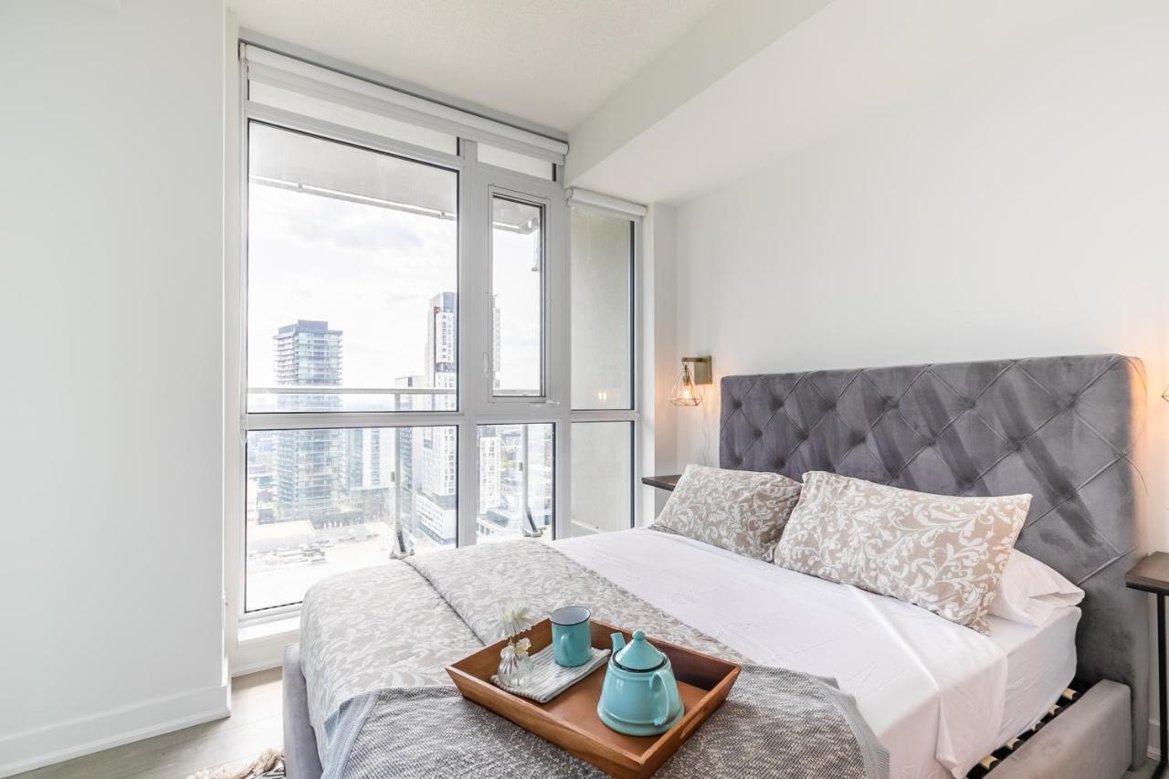 Luxury 2 Bedroom In The Heart Of Entertainment District - City Skyline View & Balcony Toronto Exterior foto